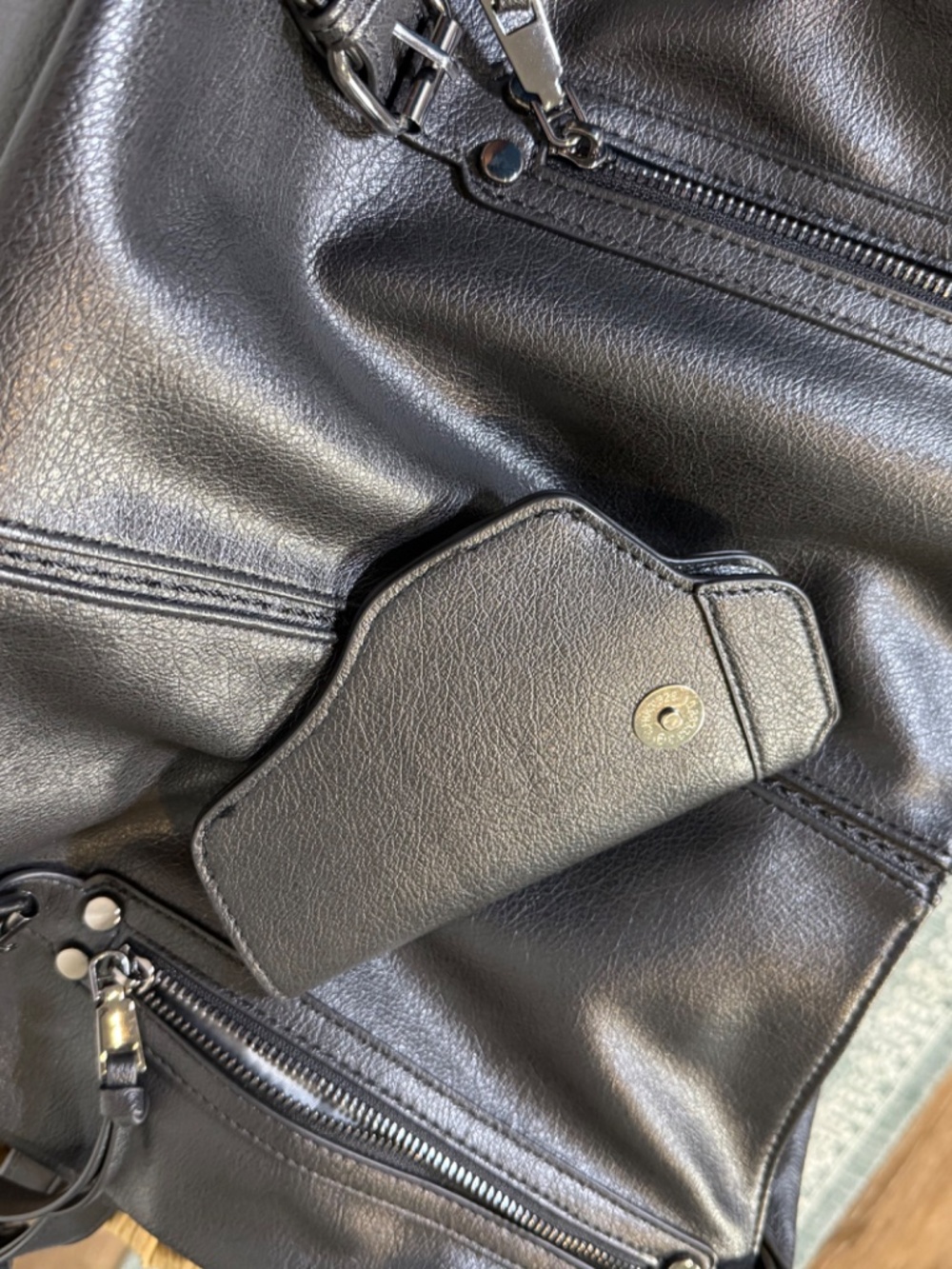 Concealed Carry Hobo Purse for Women Faux Leather Crossbody Shoulder Bags Large - Picture 4 of 5